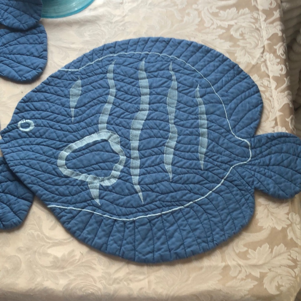Fish placemats